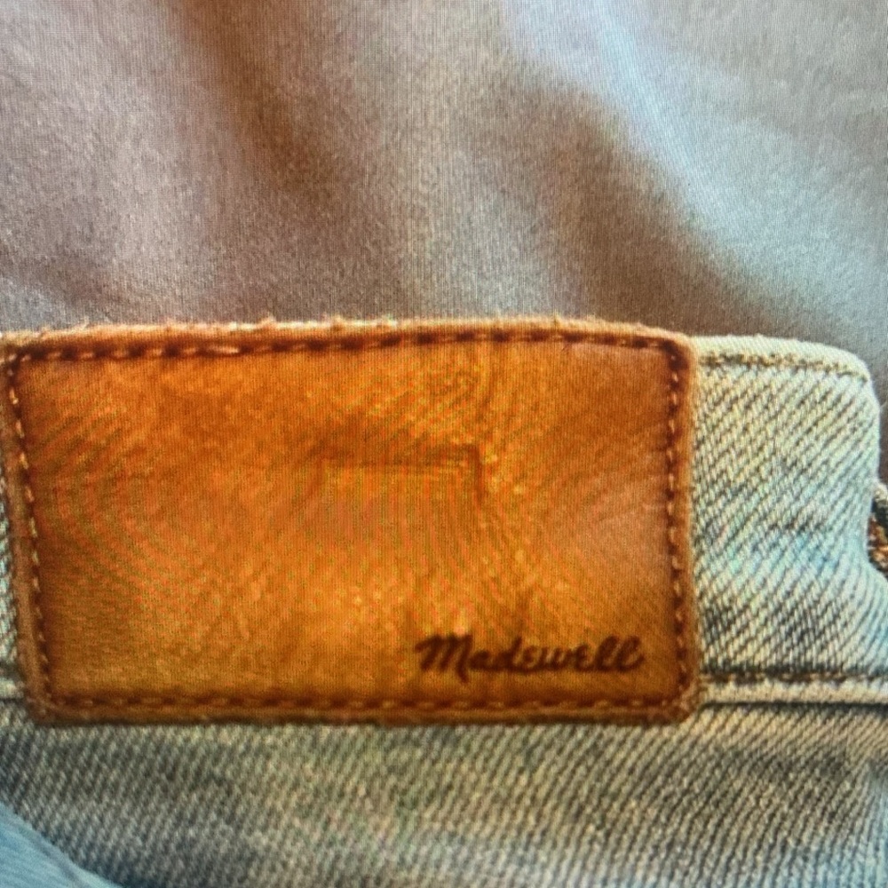 Madewell Frayed Hem Light Blue Jeans - Picture 2 of 4
